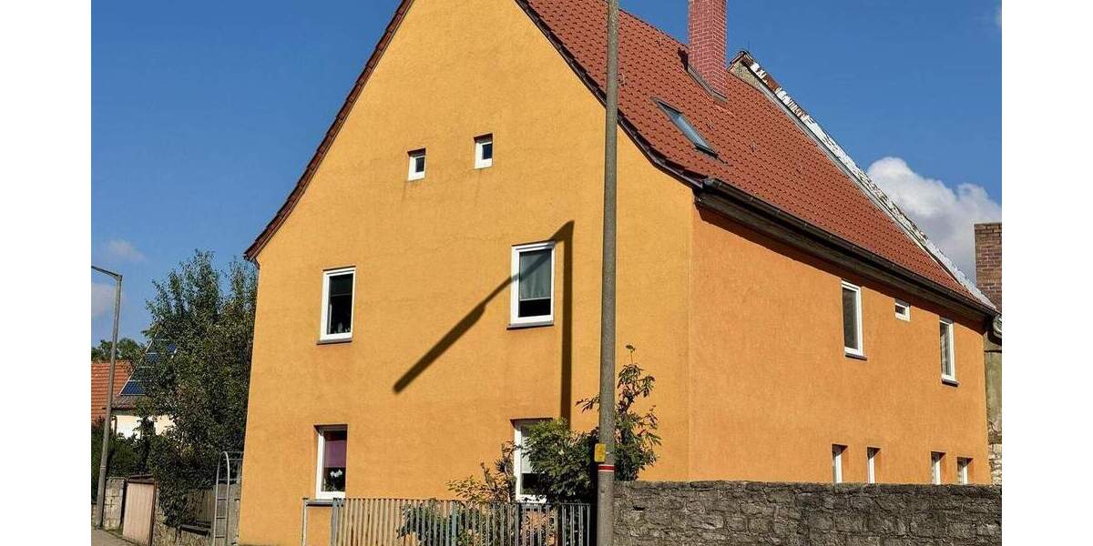 Einfamilienhaus Giebelstadt - 7 Zimmer, 170 m&sup2;, 495.000&euro; | Angebot:25682661