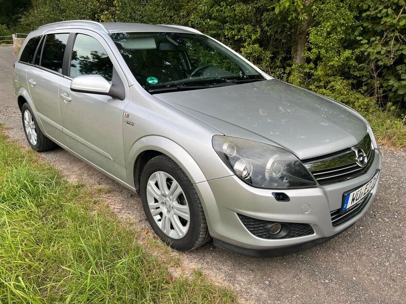 Opel Astra 242.000 km 2.600 € Kleinrinderfeld 97271