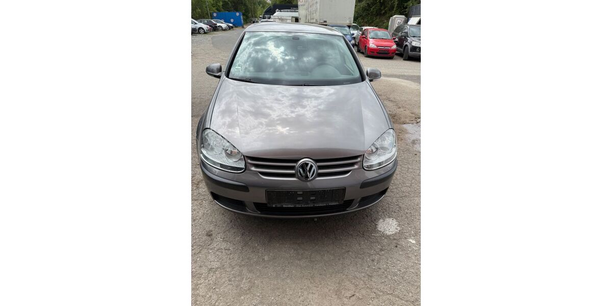 VW Golf 194.000 km 2.499 &euro; Würzburg 97074