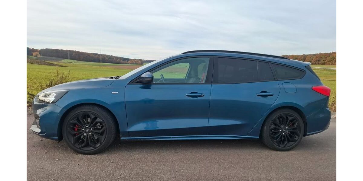 Ford Focus 51.287 km 17.950 &euro; Retzstadt 97282