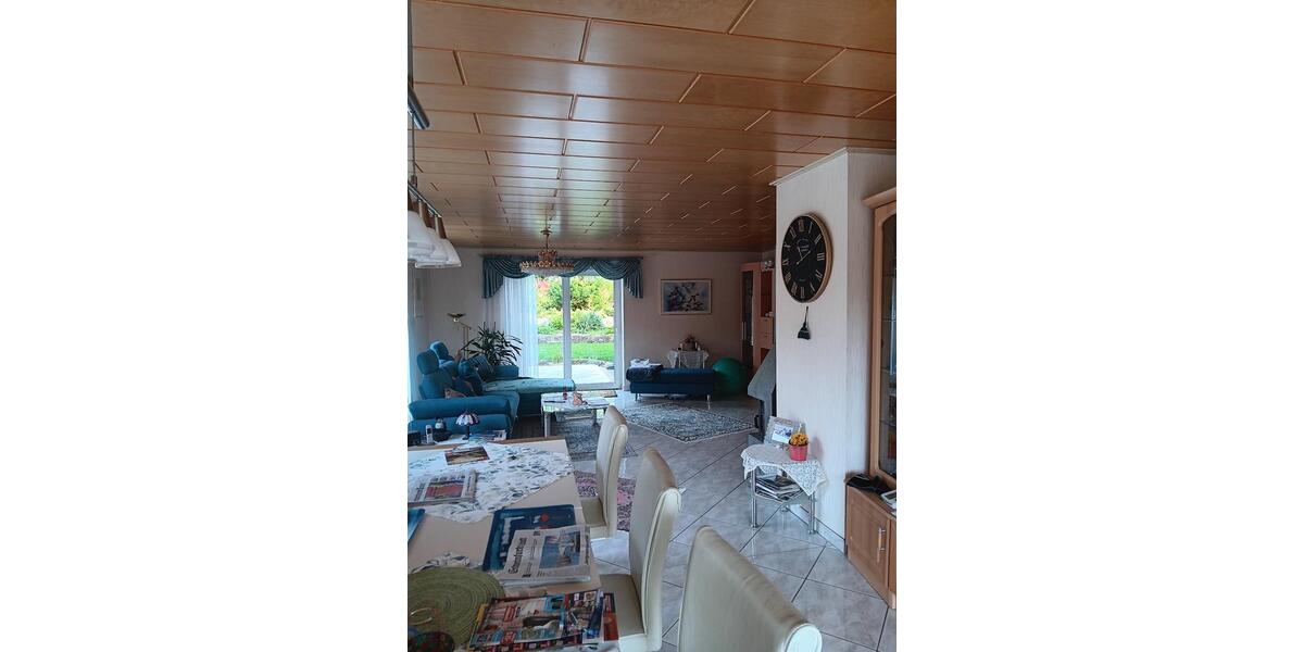 Einfamilienhaus Waigolshausen - 10 Zimmer, 258 m&sup2;, 790.000&euro; | Angebot:26549697