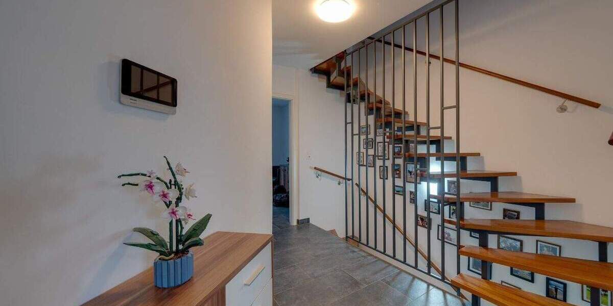 Doppelhaushälfte Zell am Main - 5 Zimmer, 145 m&sup2;, 640.000&euro; | Angebot:25747371