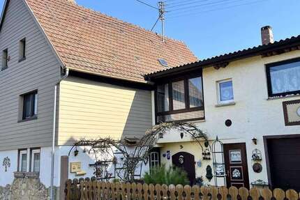 Haus Tauberbischofsheim - 6 Zimmer, 192 m&sup2;, 149.000&euro; | Angebot:26081214