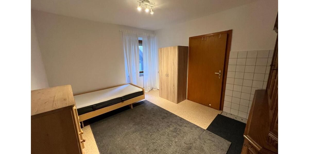 Mehrfamilienhaus, Wohnhaus Dettelbach - 8 Zimmer, 191 m&sup2;, 199.000&euro; | Angebot:26991778