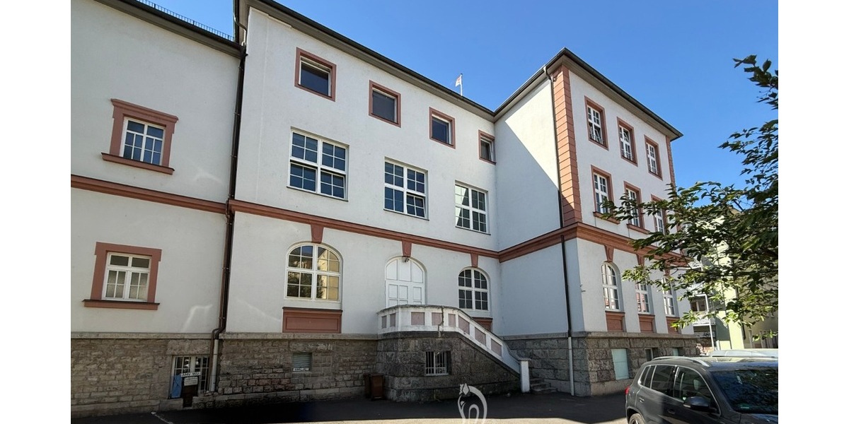 Historische Innenstadtimmobilie mit neuen Nutzungsperspektiven BüroPraxis Flächen 90-550 m2 - Gewerbeobjekt Würzburg Sanderau | Angebot:26122598