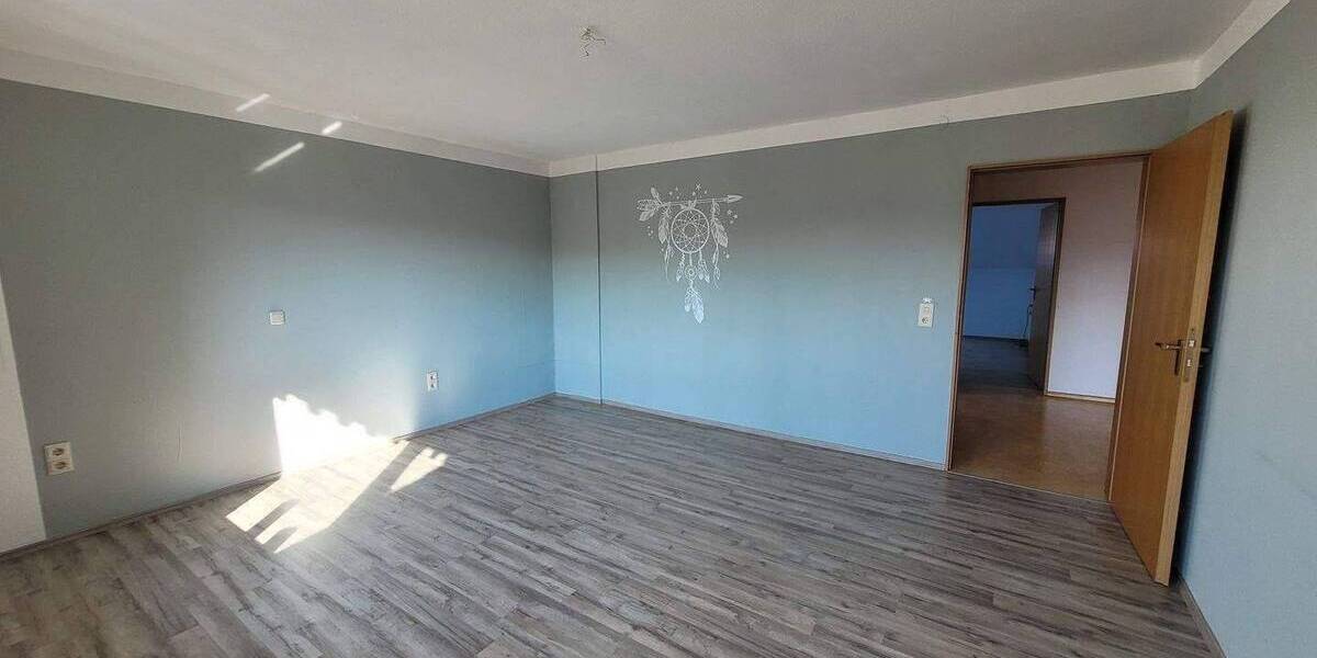 Etagenwohnung Kirchheim - 4 Zimmer, 130 m&sup2;, 980&euro; | Angebot:26920026