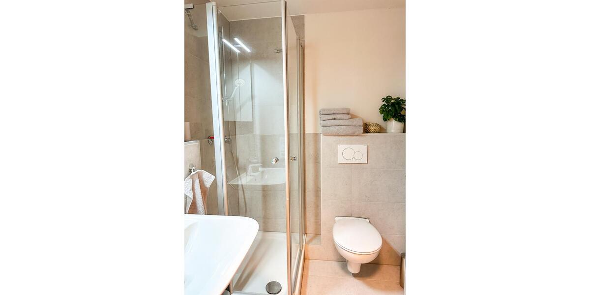 Schöne möblierte 1-Zimmer Wohnung inkl. TG-Platz in Bestlage Wü 1 zimmer