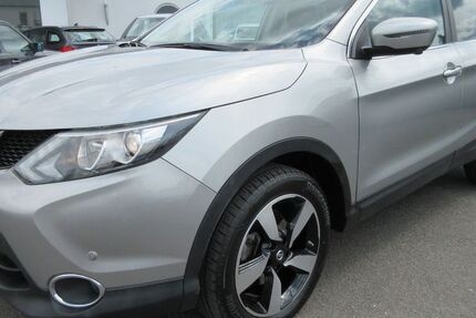 Nissan Qashqai 45.400 km 11.990 &euro; Tauberbischofsheim 97941