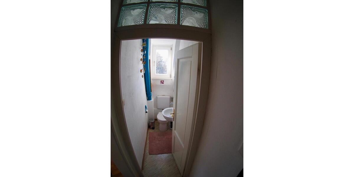 Dachgeschoßwohnung Würzburg - 3 Zimmer, 60 m&sup2;, 599&euro; | Angebot:25905184