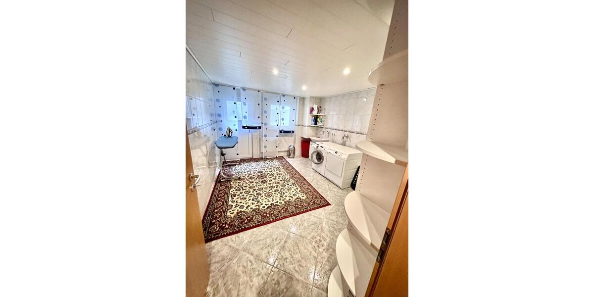 Einfamilienhaus Iphofen - 7 Zimmer, 196 m&sup2;, 769.000&euro; | Angebot:25408957