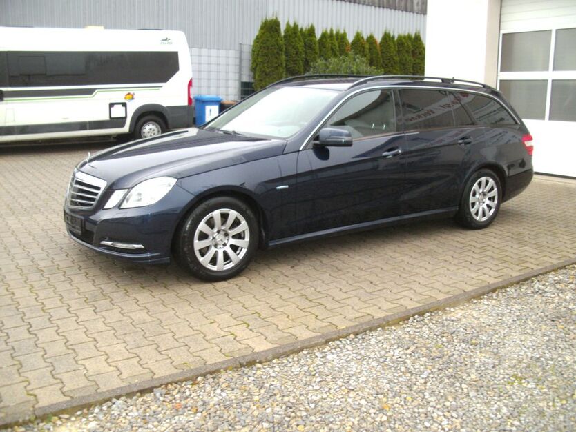 Mercedes-Benz E 220 240.500 km 5.800 € Rödelsee 97348