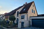 Einfamilienhaus ca. 170 QM Wohnfläche teilrenoviert.