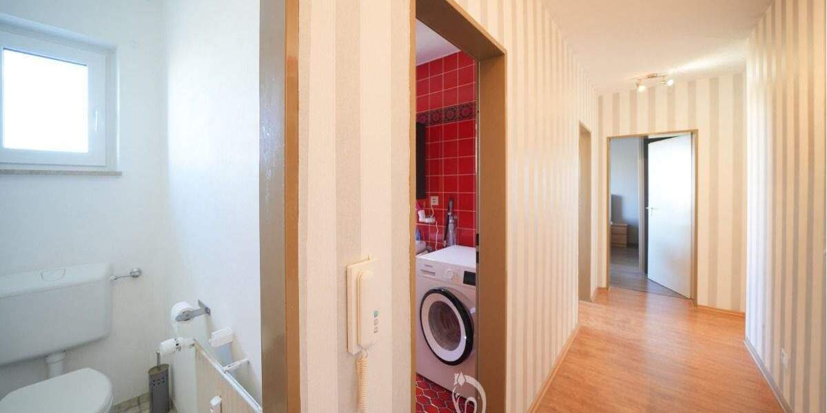 +reserviert+ Seniorengerechter Zugang, 2-Zimmer-Wohnung mit Aufzug, Südbalkon und 1 TG-Stellplatz 2 zimmer