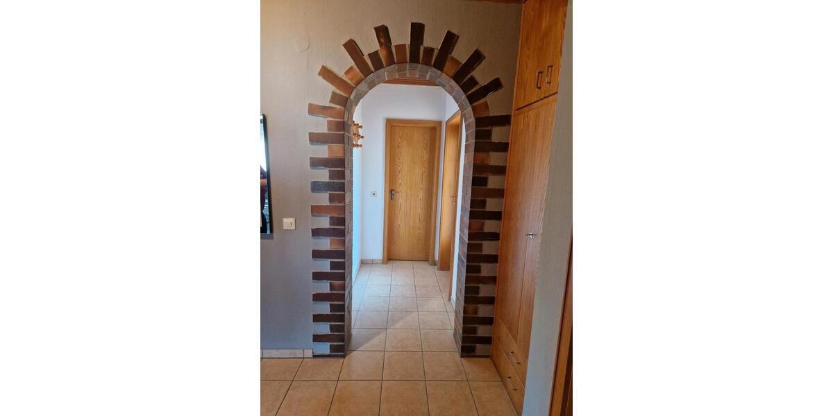 Etagenwohnung Kitzingen - 3 Zimmer, 104 m&sup2;, 980&euro; | Angebot:26689380