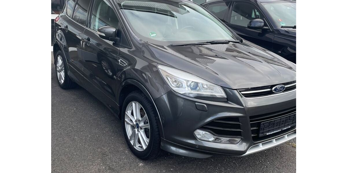 Ford Kuga 151.000 km 8.000 &euro; Würzburg 97076