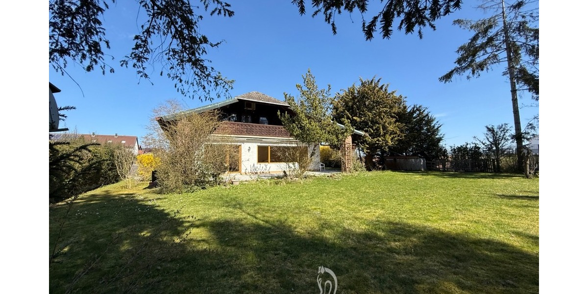 Architektenhaus mit großzügiger Einliegerwohnung und großem Garten in attraktiver Wohnlage - Einfamilienhaus Unterpleichfeld | Angebot:26321812