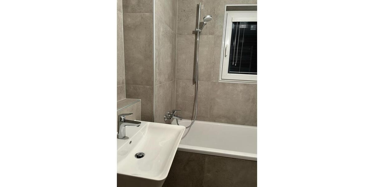 Etagenwohnung Würzburg Heuchelhof - 3 Zimmer, 77 m&sup2;, 1.375&euro; | Angebot:26680200