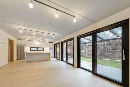 Haus Würzburg Heidingsfeld - 8 Zimmer, 215 m&sup2;, 1.095.000&euro; | Angebot:25820156