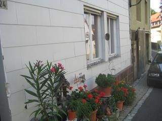 Haus Obernbreit - 4 Zimmer, 125 m&sup2;, 99.000&euro; | Angebot:24041398