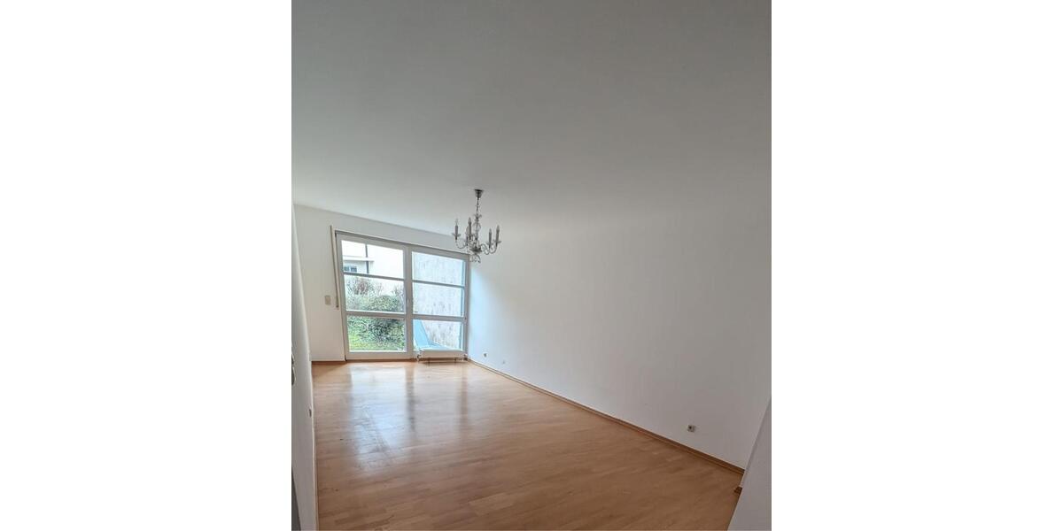 Erdgeschosswohnung unvermietet zu verkaufen 2.5 zimmer