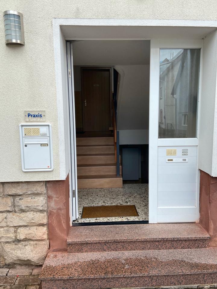Büro-Praxiräume zu vermieten