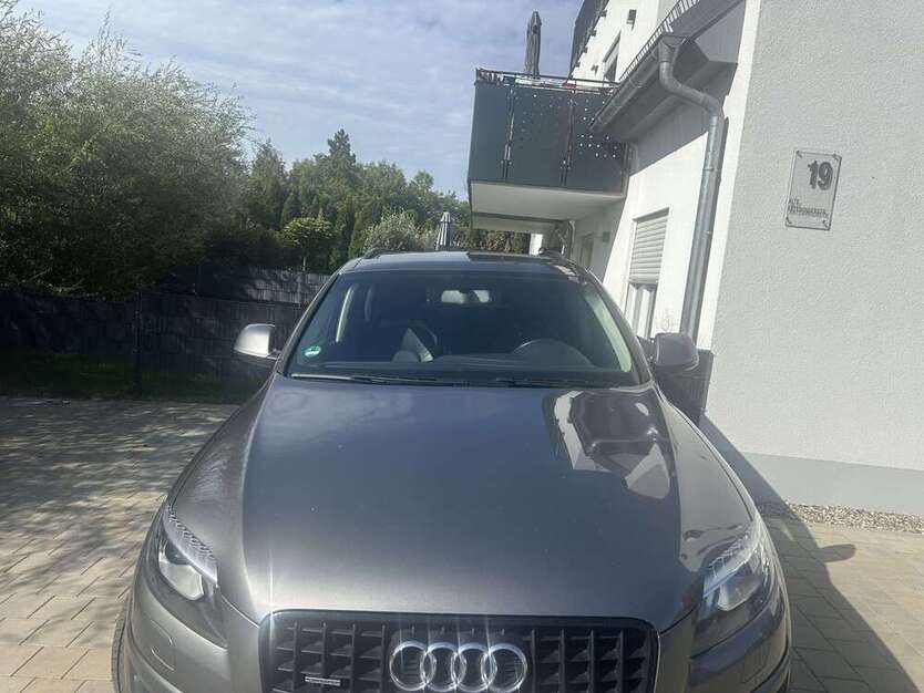 Audi Q7 128.000 km 27.500 € Wiesentheid 97353