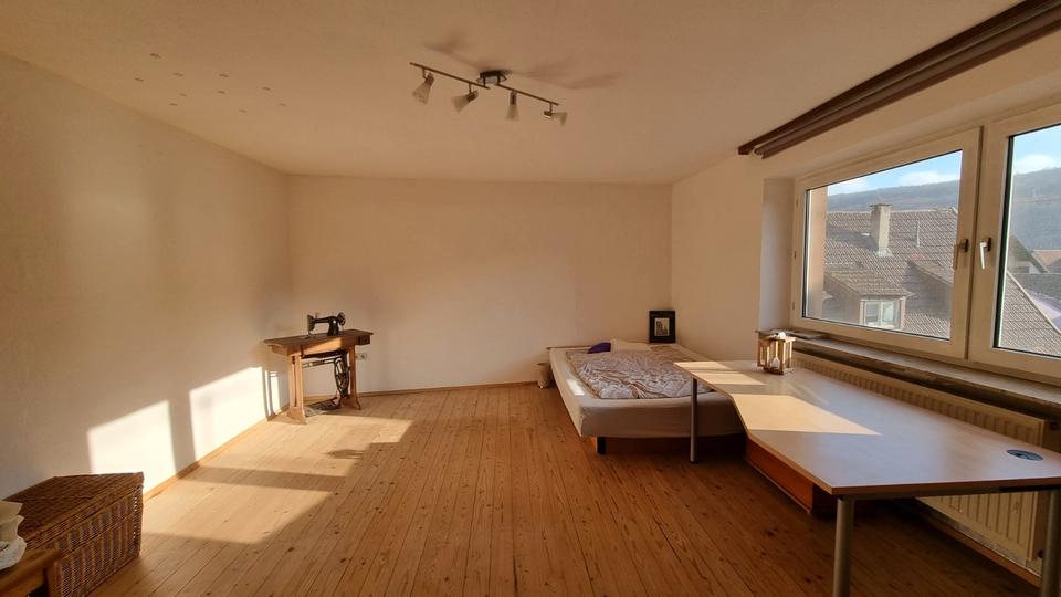Mehrfamilienhaus, Wohnhaus Arnstein - 10 Zimmer, 260 m&sup2;, 500.000&euro; | Angebot:26609225