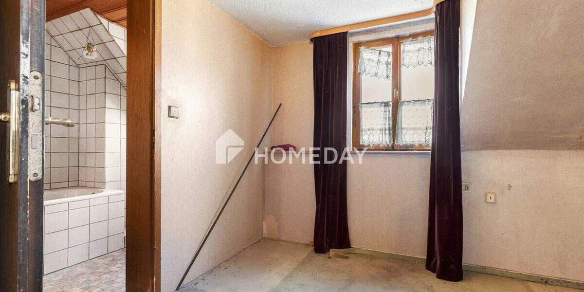 Einfamilienhaus Höchberg - 5 Zimmer, 85 m&sup2;, 135.000&euro; | Angebot:25798423