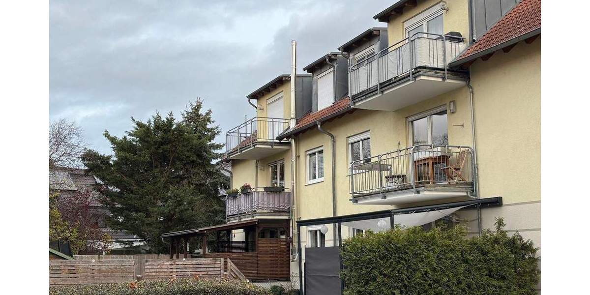 Etagenwohnung Kitzingen Siedlung - 3 Zimmer, 92 m&sup2;, 275.000&euro; | Angebot:25371590