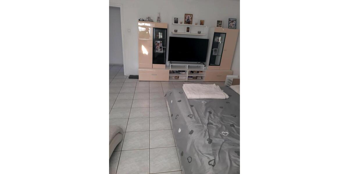 Dachgeschoßwohnung Hettstadt - 4 Zimmer, 102 m&sup2;, 850&euro; | Angebot:27600817