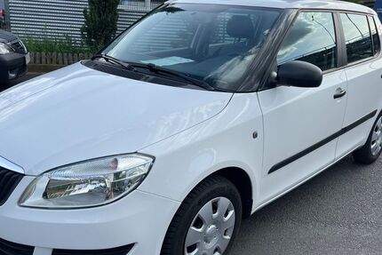 Skoda Fabia 185.000 km 3.299 &euro; Würzburg 97076