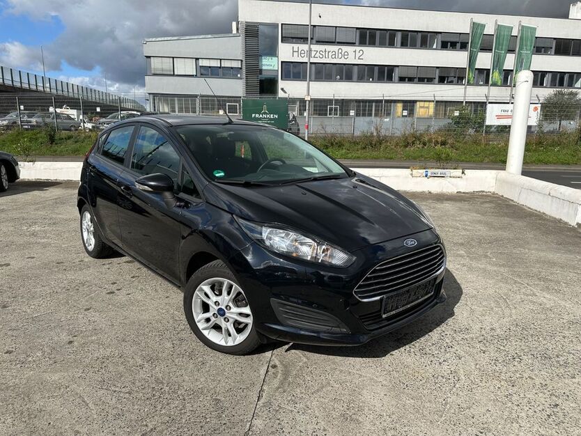 Ford Fiesta 122.812 km 5.490 € Würzburg 97076