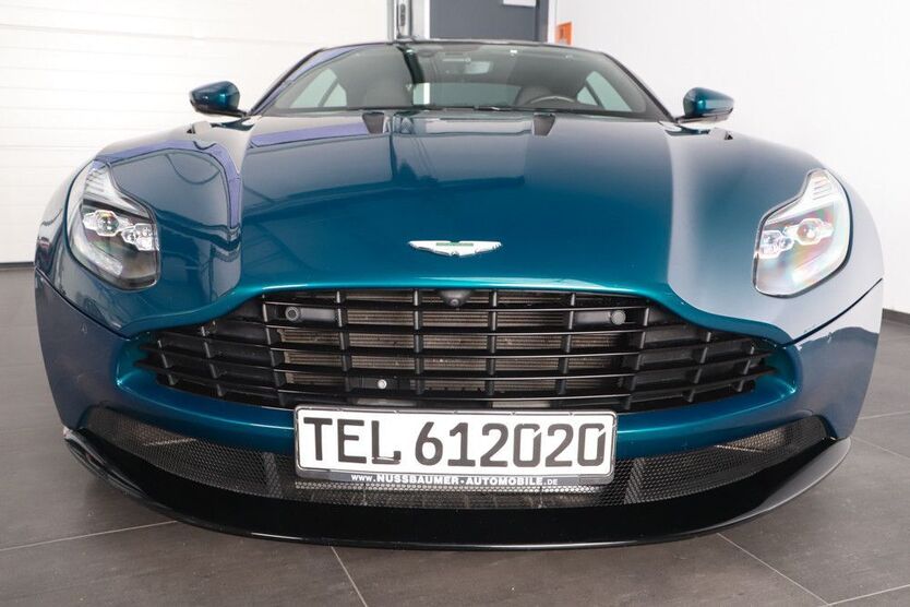 DB11