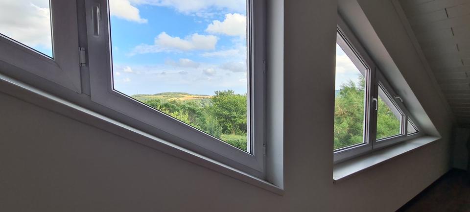 Dachgeschoßwohnung Grünsfeld - 2.5 Zimmer, 106 m&sup2;, 900&euro; | Angebot:25809966