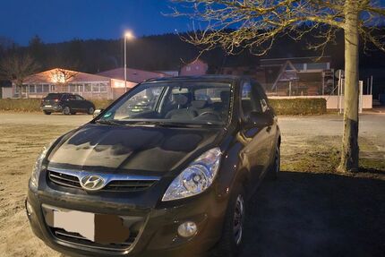 Hyundai i20 124.655 km 1.900 &euro; Großrinderfeld 97950