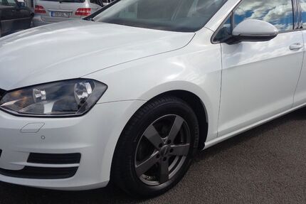 VW Golf 198.200 km 8.899 € Tauberbischofsheim 97941