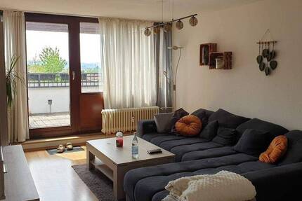 Großzügig geschnittene 2-Zimmerwohnung mit tollem Balkon in Würzburg Lengfeld 2 zimmer