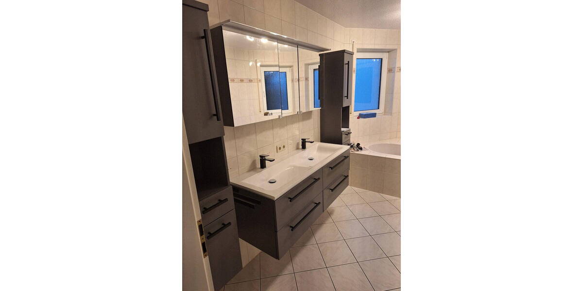 Einfamilienhaus Arnstein - 6 Zimmer, 173 m&sup2;, 550.000&euro; | Angebot:26443438