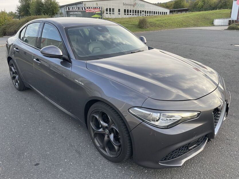 Alfa Romeo Giulia 100.000 km 24.900 € Tauberbischofsheim 97941