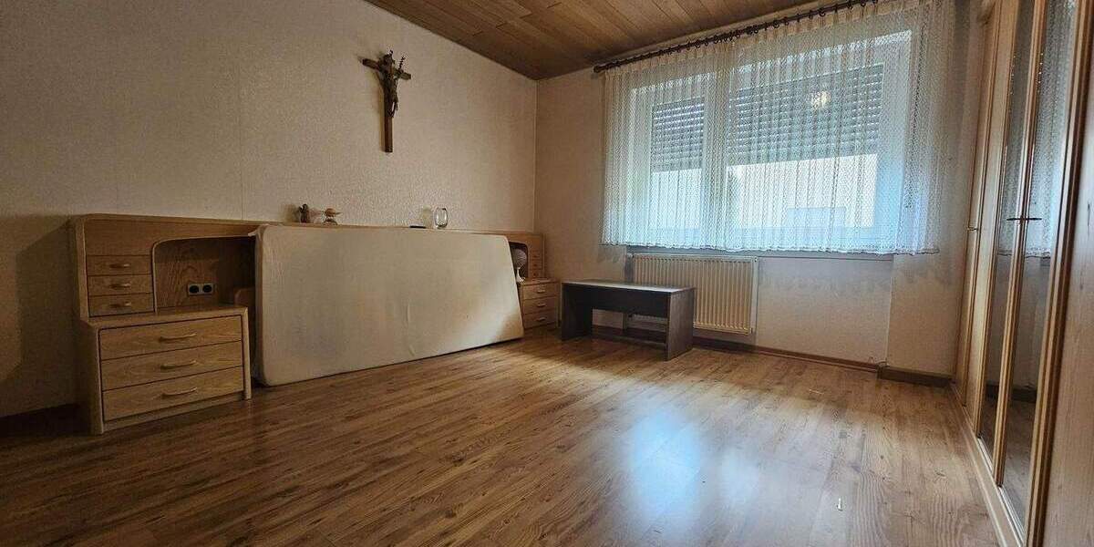 Mehrfamilienhaus, Wohnhaus Prosselsheim - 9 Zimmer, 249 m&sup2;, 469.000&euro; | Angebot:24596358