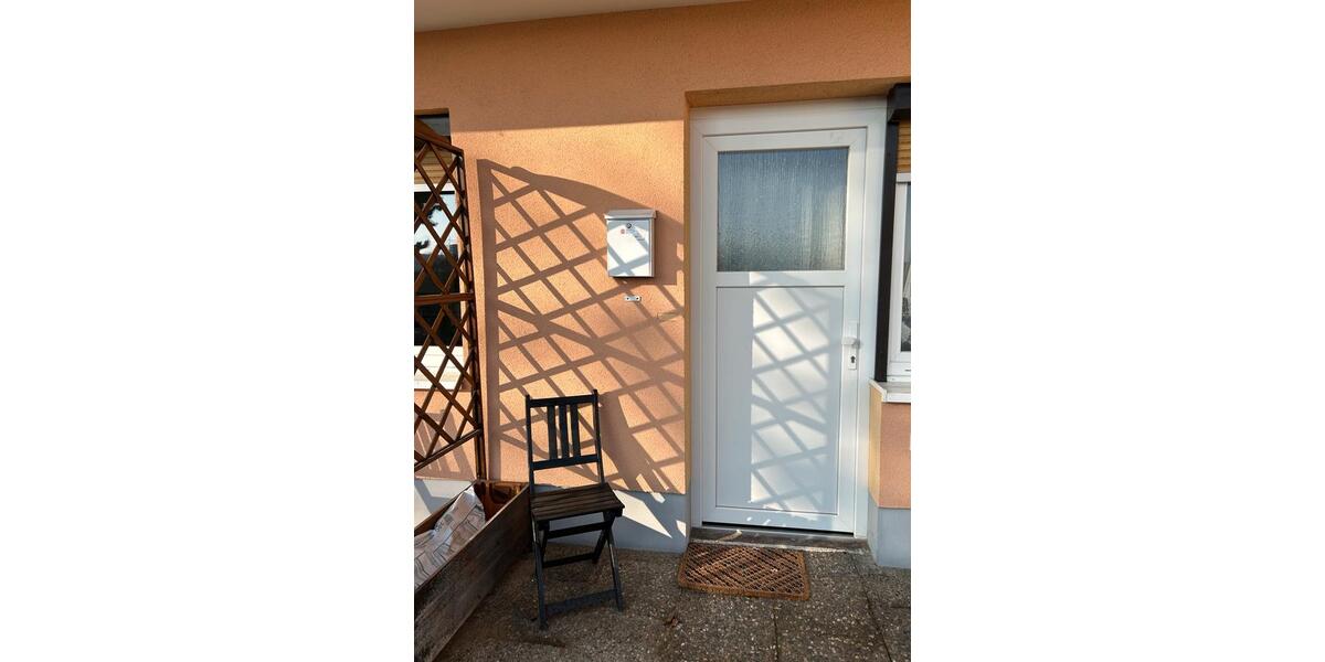 Moderne 1-Zimmer Wohnung mit Terrasse und EBK 1 zimmer