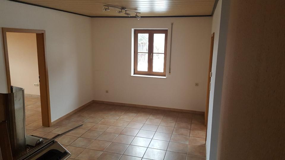 Etagenwohnung Roden - 2 Zimmer, 71 m&sup2;, 890&euro; | Angebot:24834921