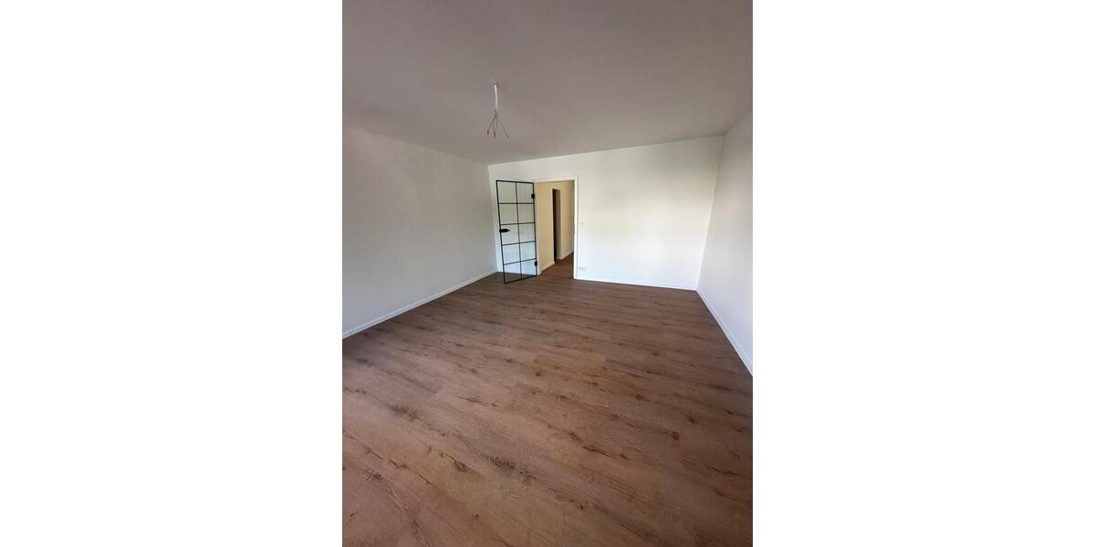 Erdgeschoßwohnung Würzburg Lengfeld - 2.5 Zimmer, 70 m&sup2;, 1.180&euro; | Angebot:26686957