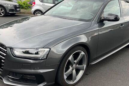 Audi A4 153.000 km 12.400 € Würzburg 97076