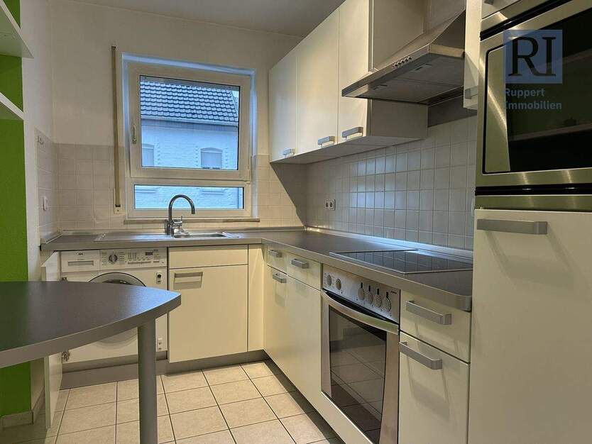 Helle 2-Zimmer-Wohnung mit Balkon und Stellplatz in der Sanderau 2 zimmer