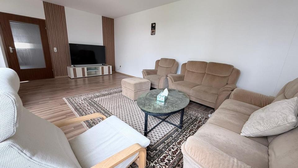 Etagenwohnung Würzburg Lengfeld - 3 Zimmer, 100 m&sup2;, 590&euro; | Angebot:26646619