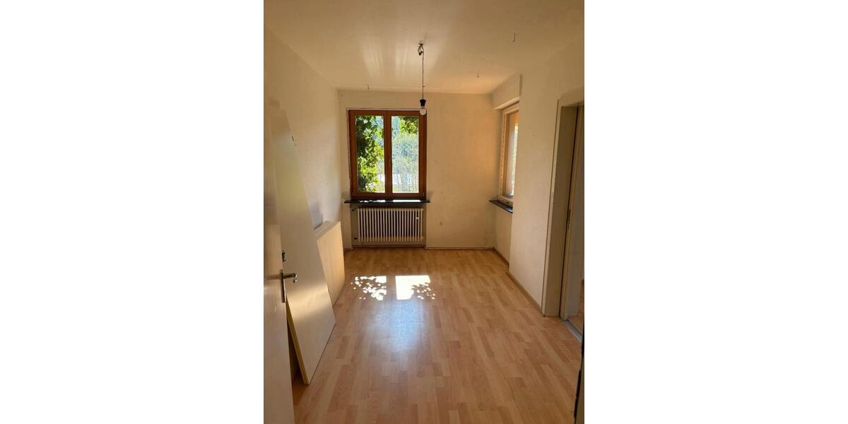 Mehrfamilienhaus, Wohnhaus Würzburg Dürrbachau - 13 Zimmer, 340 m&sup2;, 620.000&euro; | Angebot:26399413