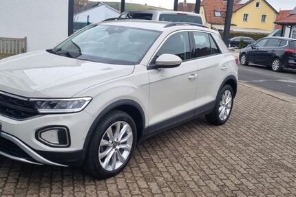 VW T-Roc 49.850 km 18.990 € Stammheim 97509