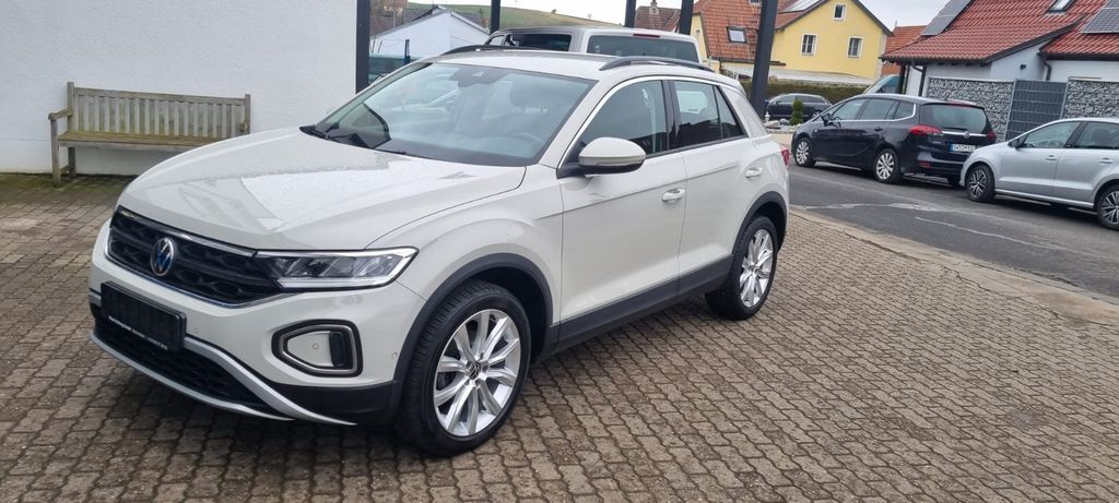 VW T-Roc 49.850 km 18.990 € Stammheim 97509