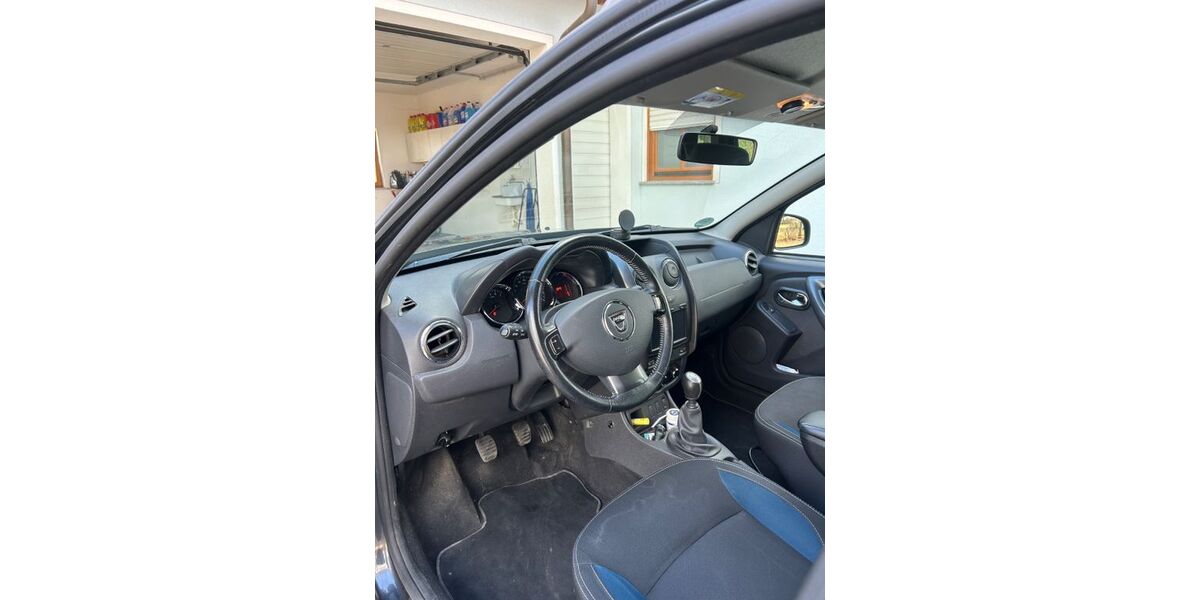 Dacia Duster 94.000 km 7.000 &euro; Großrinderfeld 97950